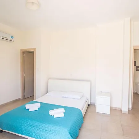 3 Bedrooms Private Pool Dafnis Morfi Close To Strip Villa *