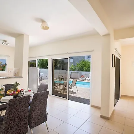 3 Bedrooms Private Pool Dafnis Morfi Close To Strip Villa