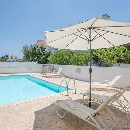 3 Bedrooms Private Pool Dafnis Morfi Close To Strip * Protaras
