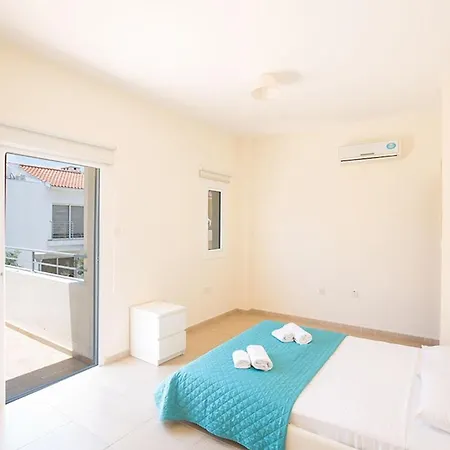 3 Bedrooms Private Pool Dafnis Morfi Close To Strip Villa